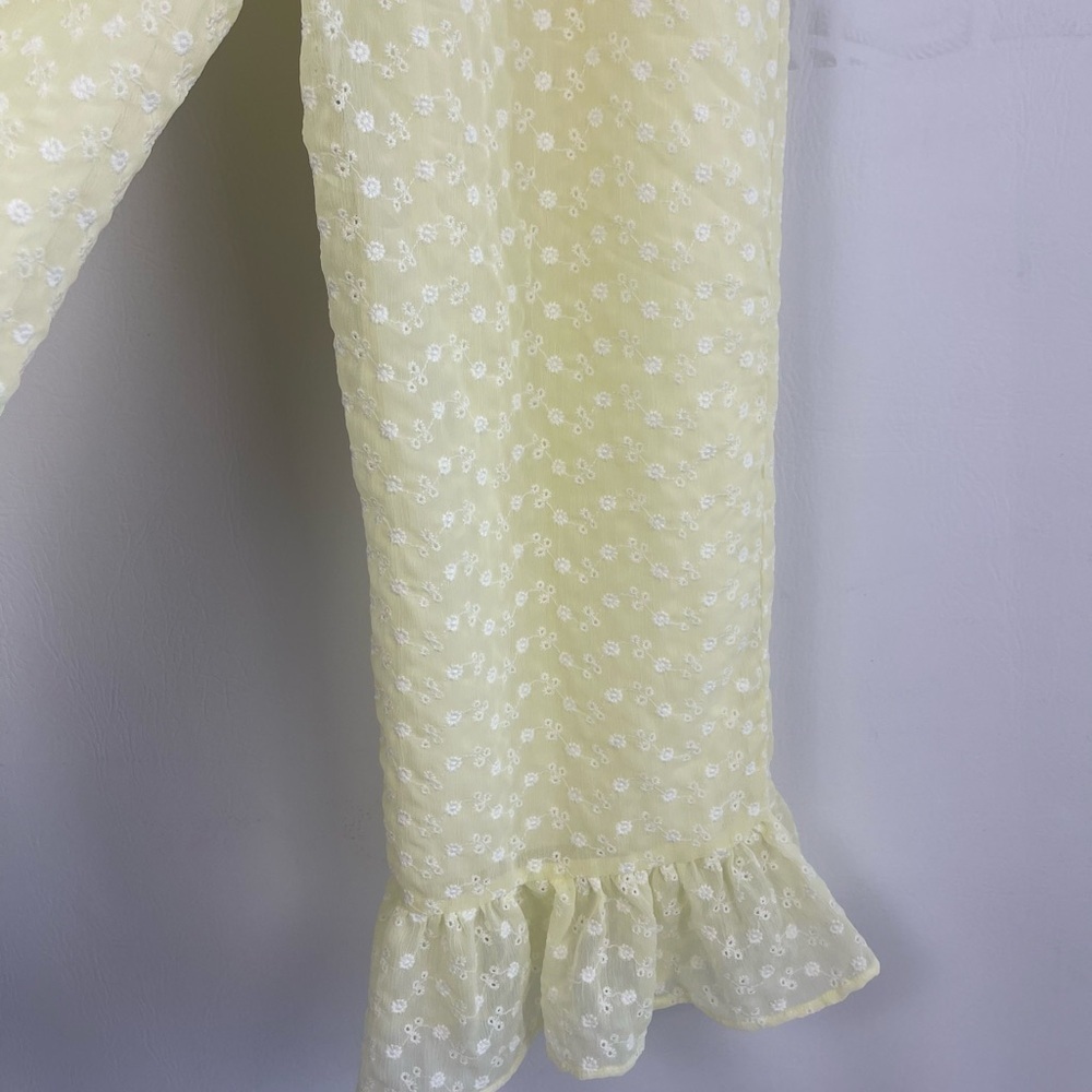 MAJORELLE Sylvan Yellow Floral Smocked Cropped Jumpsuit Size S - Picture 8 of 12